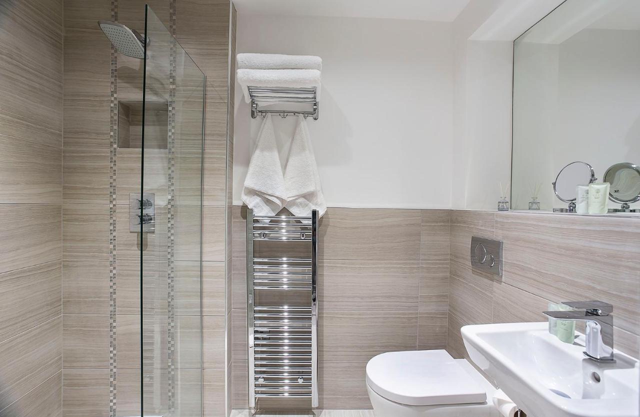 Waters Edge At Cocoa Suites يورك المظهر الخارجي الصورة